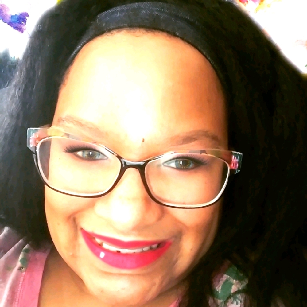 Meet your Posher, Alisha